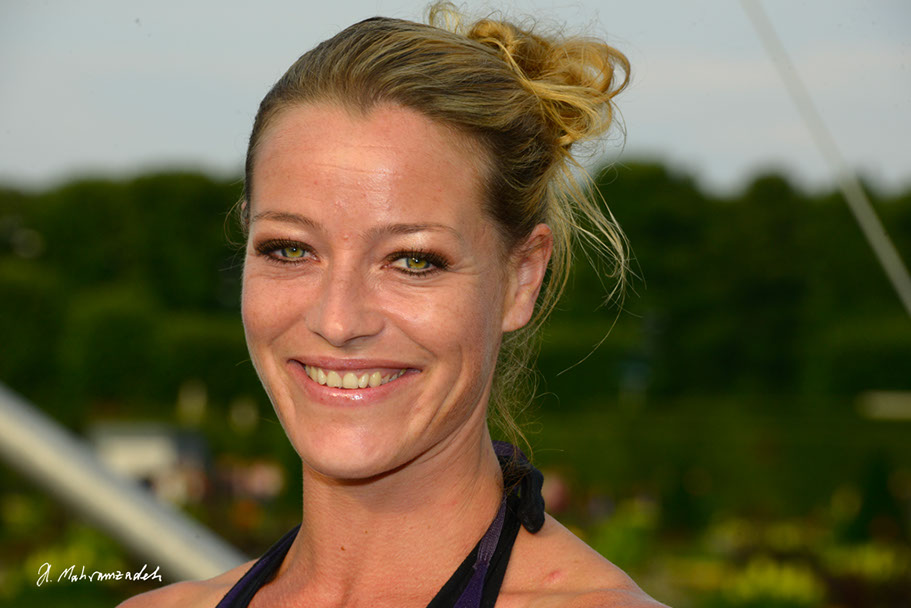 KF-40525-120711-cMahramzadeh