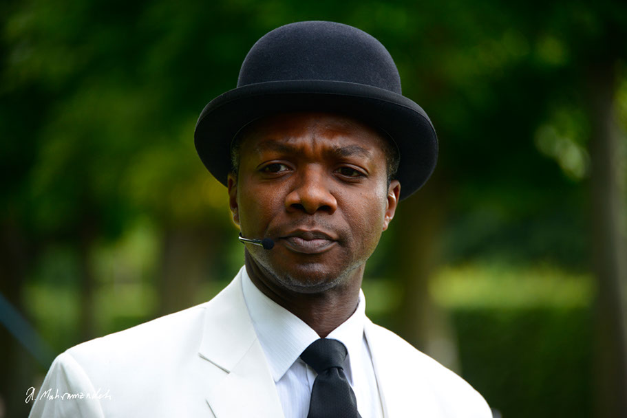 KF-39670-120711-cMahramzadeh