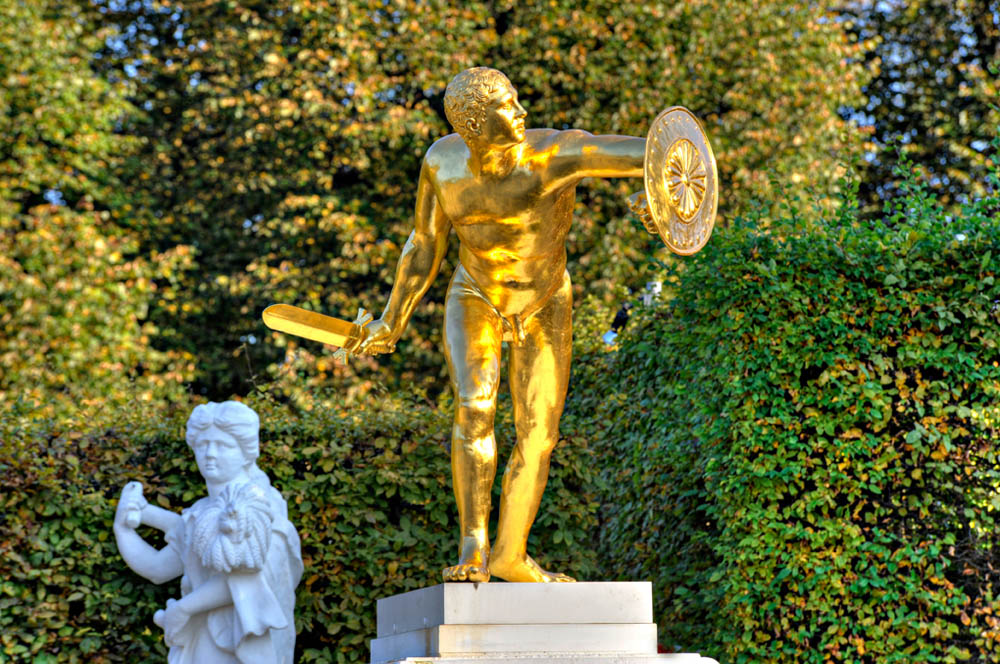 HDR-Grosser-Garten-20101013-10205-_10-_15-_20-_25-Fechter