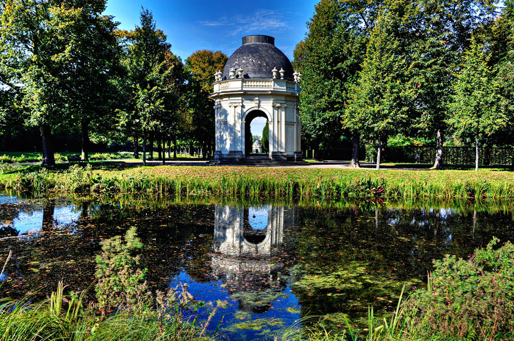 HDR-Grosser-Garten-5637_8_9-Tempel