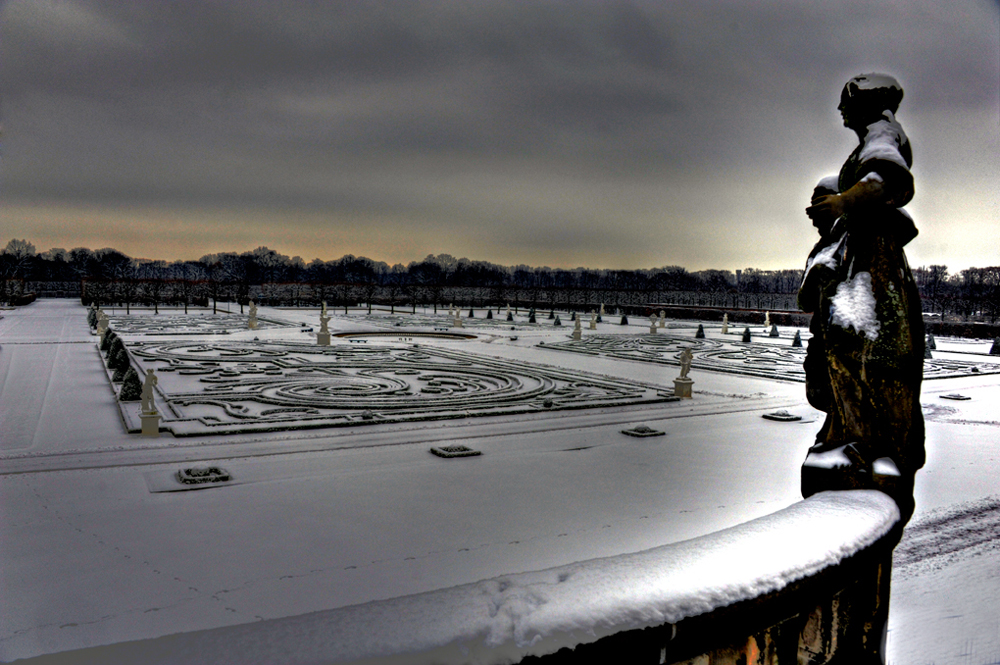 GrosserGarten-20101203-Mahramzadeh-20675-_80-_85-Uerbersicht-Schnee-Mods