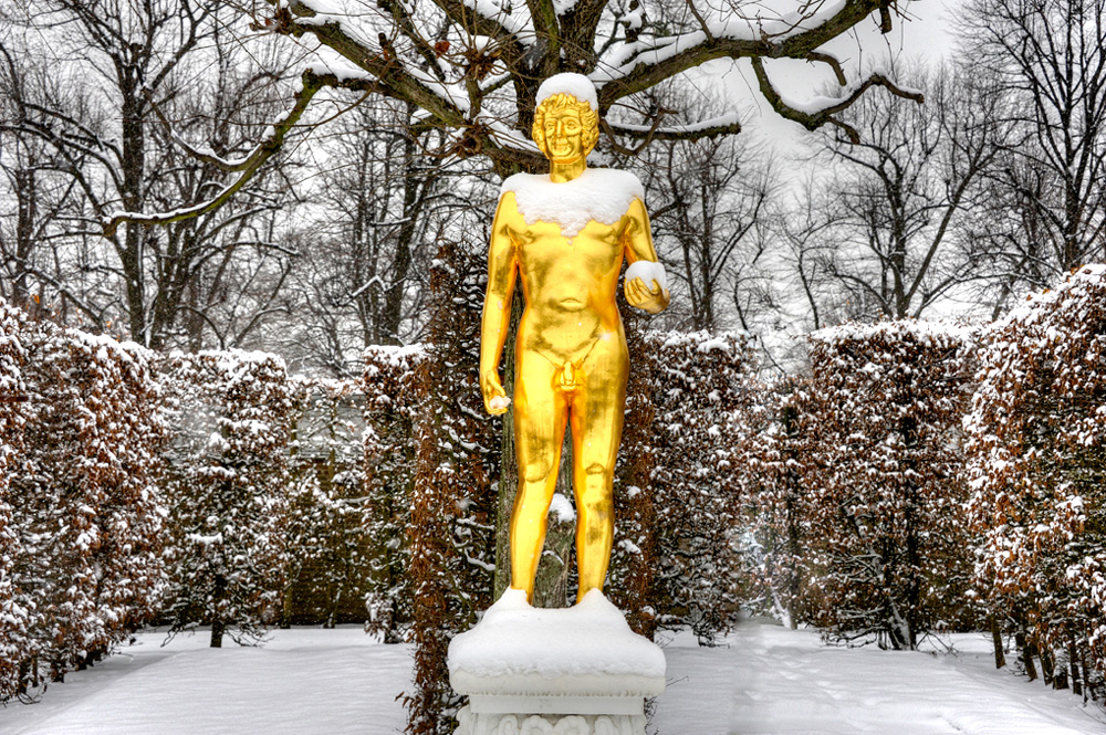 GrosserGarten-20101203-Mahramzadeh-21005-_10-_15-Paris-mit-Apfel