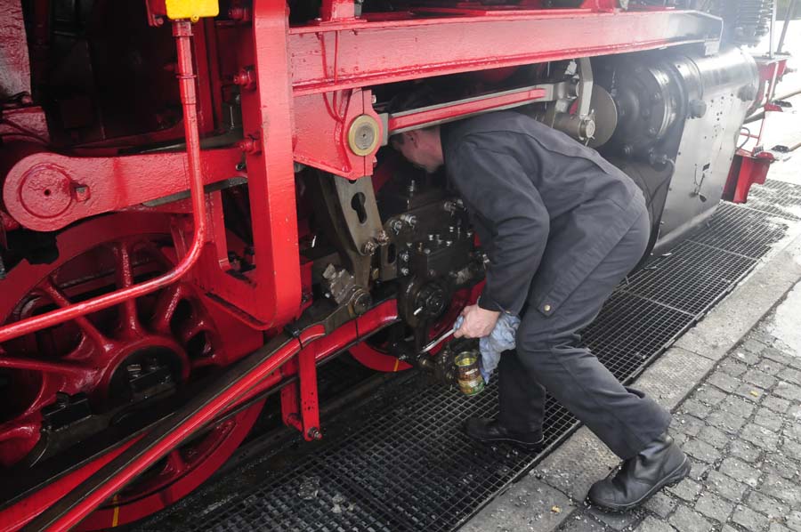 Mahramzadeh-Brocken-20100227-1358