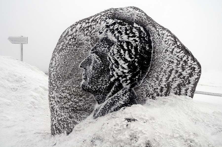 Mahramzadeh-Brocken-20100227-1505