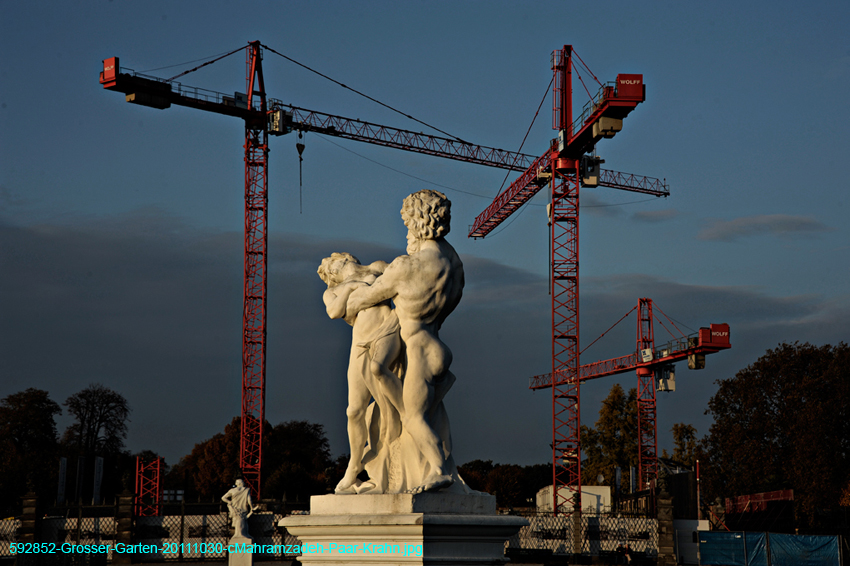 592852-Grosser-Garten-20111030-cMahramzadeh-Paar-Krahn