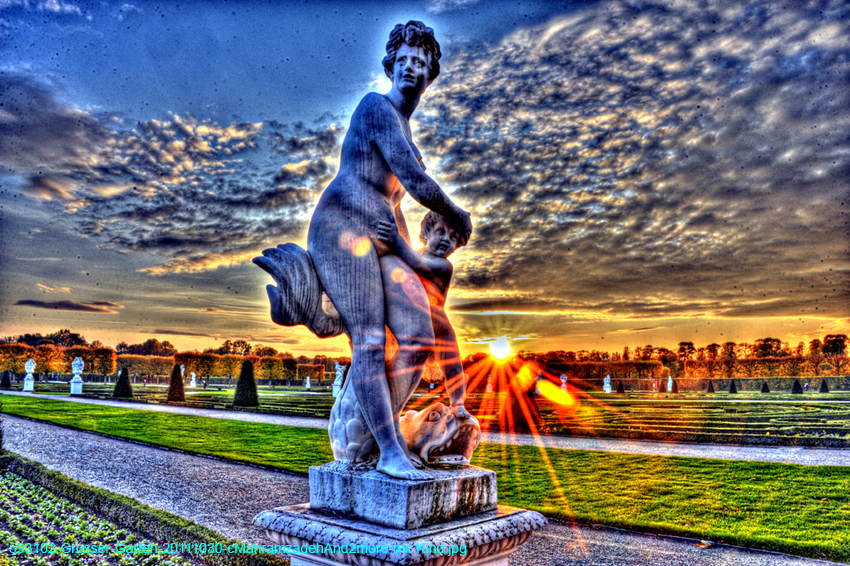 593102-Grosser-Garten-20111030-cMahramzadehAnd2more-mit-Kind