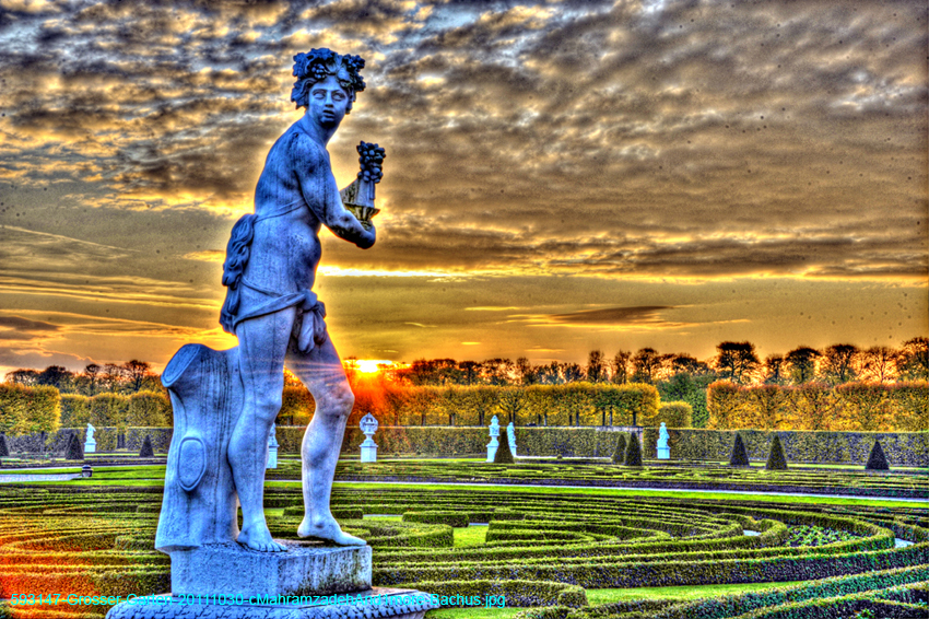 593147-Grosser-Garten-20111030-cMahramzadehAnd1more-Bachus