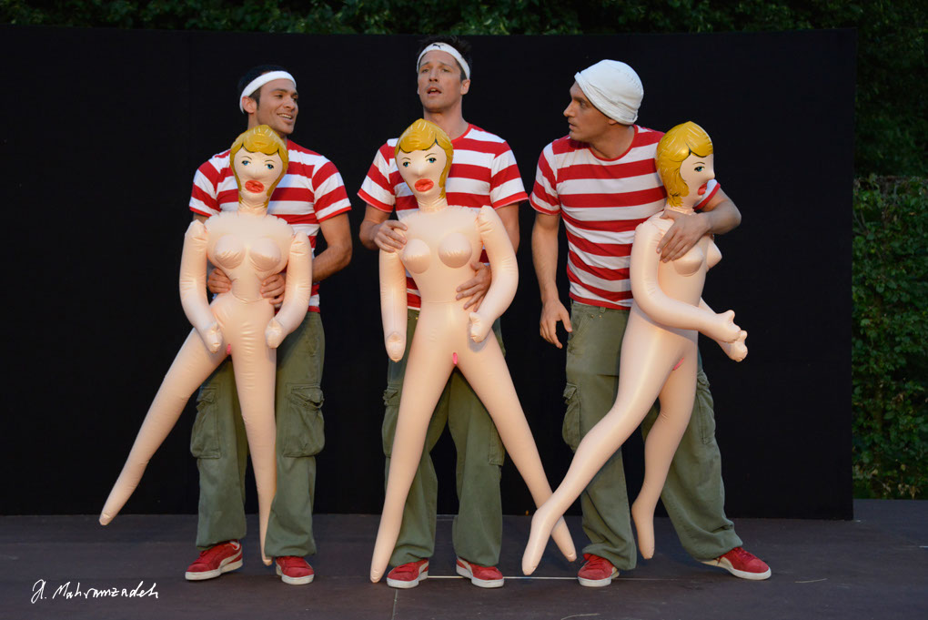 KF-48505-120713-cMahramzadeh