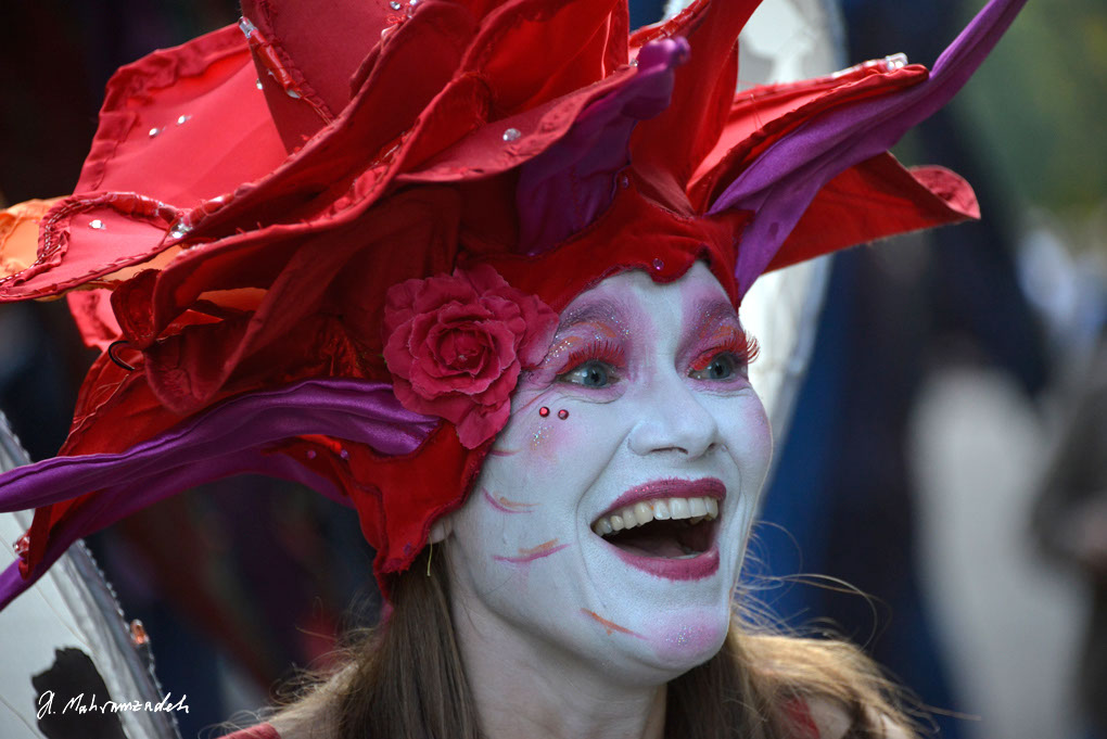 KF-48200-120713-cMahramzadeh