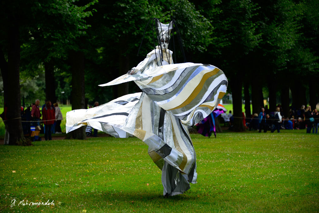 KF-45665-120713-cMahramzadeh