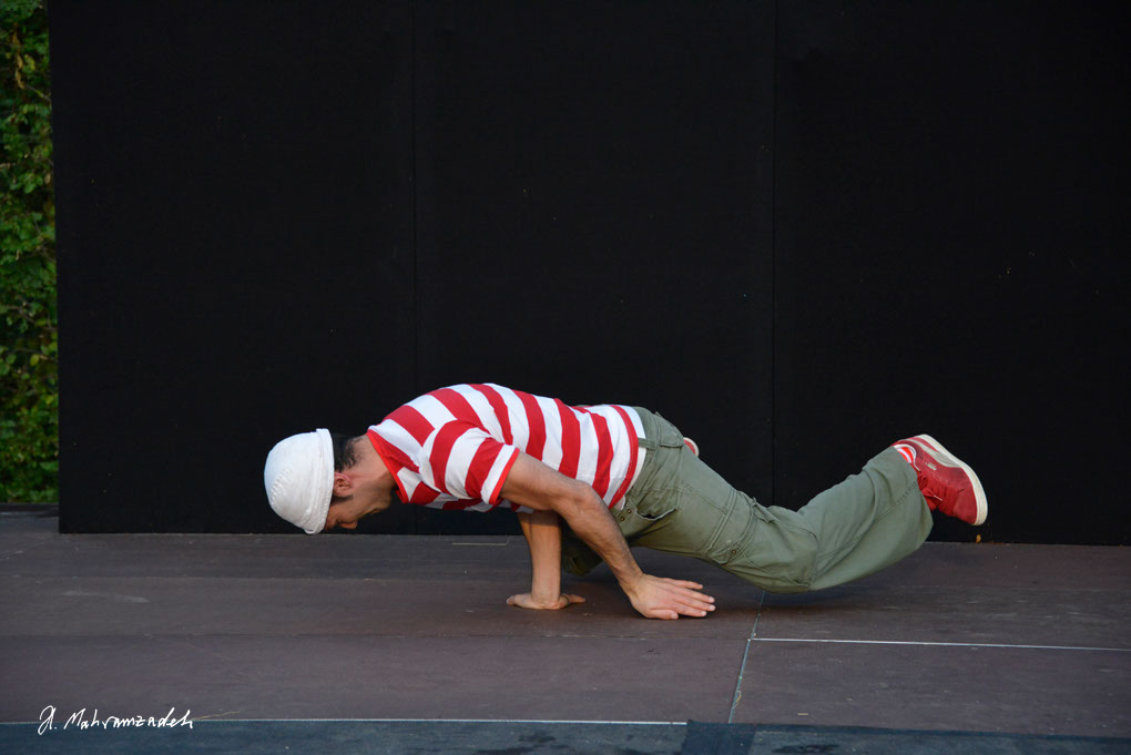 KF-48265-120713-cMahramzadeh