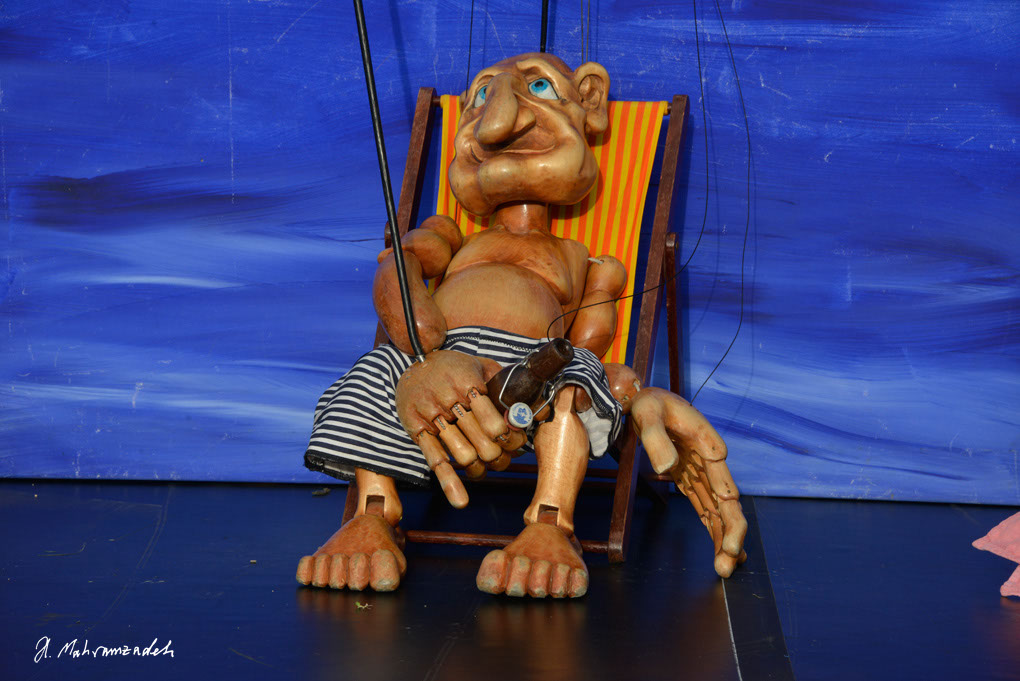 KF-47045-120713-cMahramzadeh