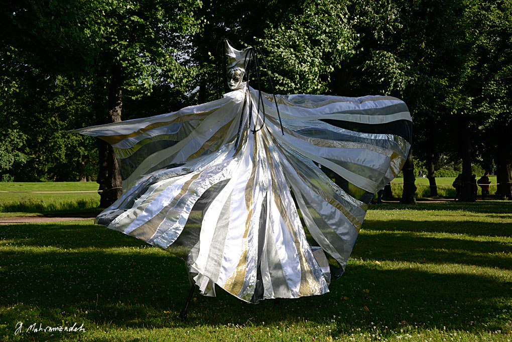 KF-62725-120719-cMahramzadeh