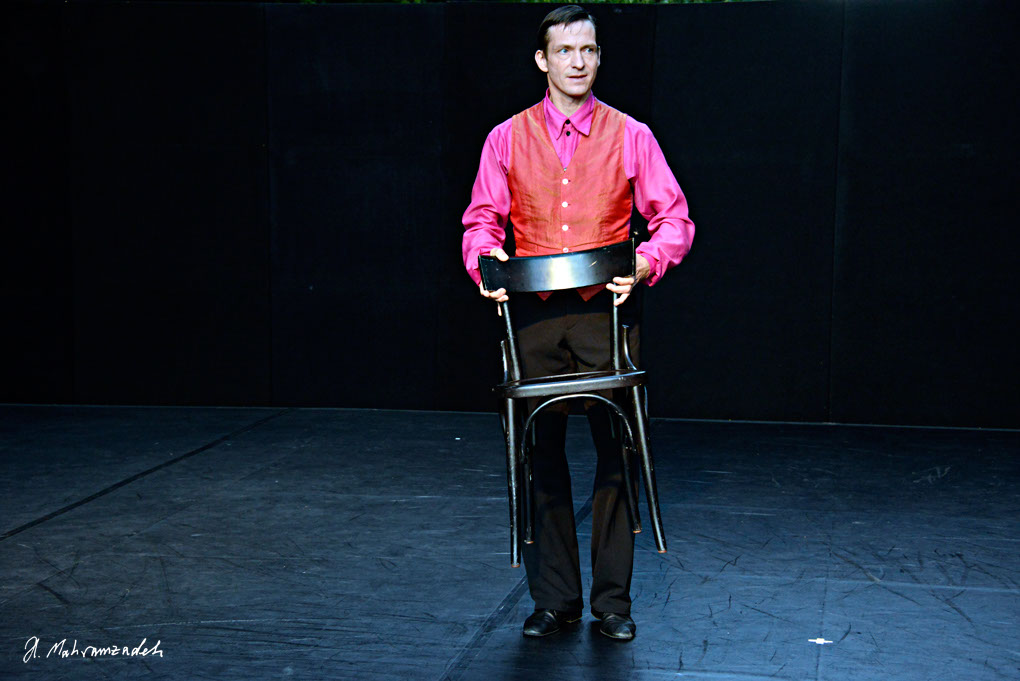 KF-70580-120720-cMahramzadeh