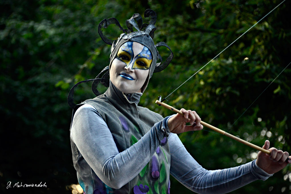 KF-70425-120720-cMahramzadeh