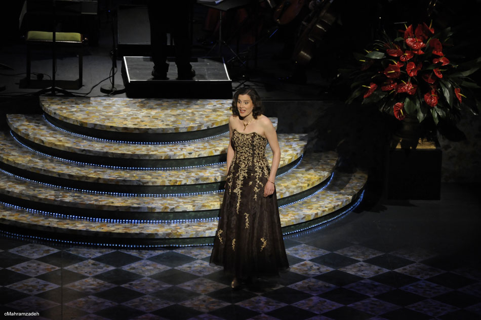 Opernball-650342-20120225-cMahramzadeh