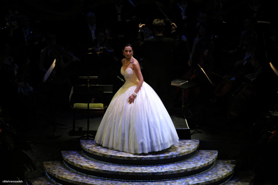 Opernball-650667-20120225-cMahramzadeh