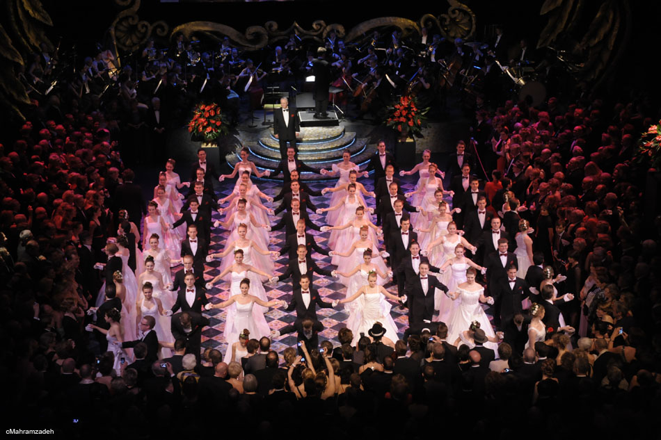 Opernball-650827-20120225-cMahramzadeh