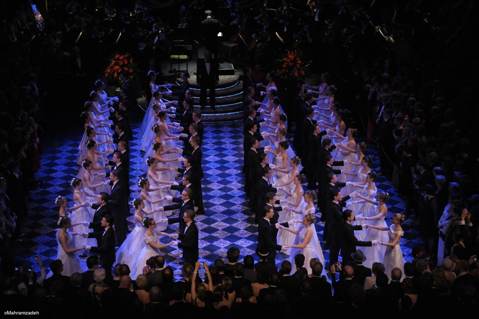 Opernball-651112-20120225-cMahramzadeh