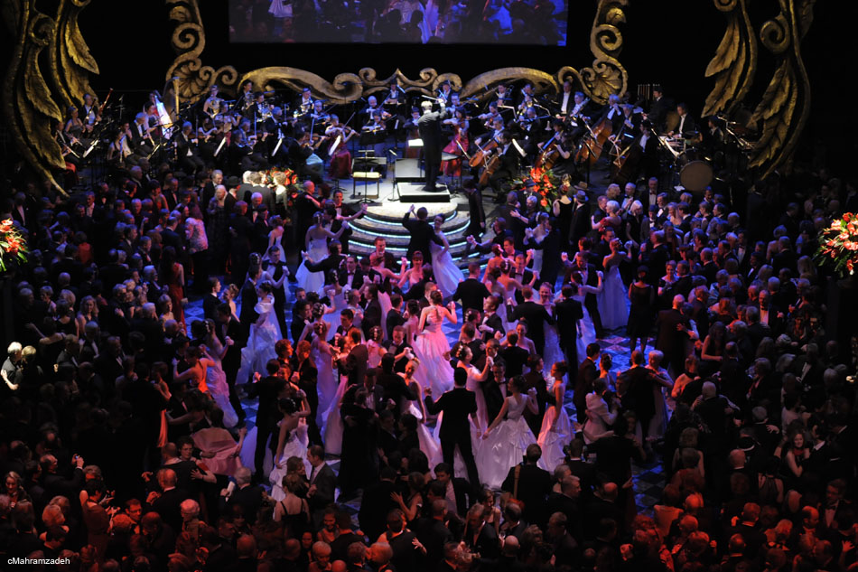 Opernball-651462-20120225-cMahramzadeh