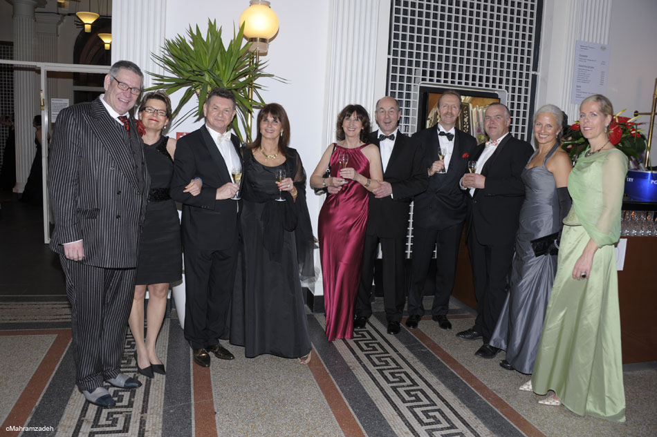 Opernball-651687-20120225-cMahramzadeh
