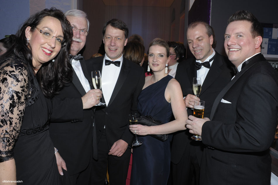 Opernball-652207-20120225-cMahramzadeh
