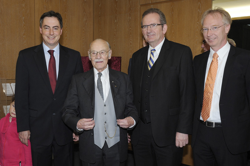 Rolf-Zick-90-20110430-cMahramzadeh17208