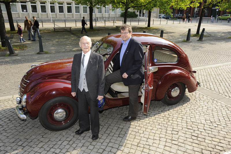 Rolf-Zick-90-20110430-cMahramzadeh17240