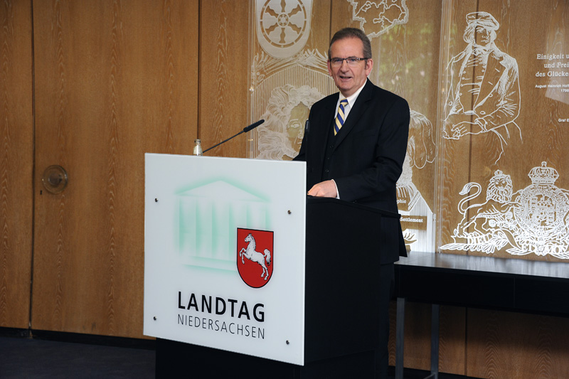 Rolf-Zick-90-20110430-cMahramzadeh17320