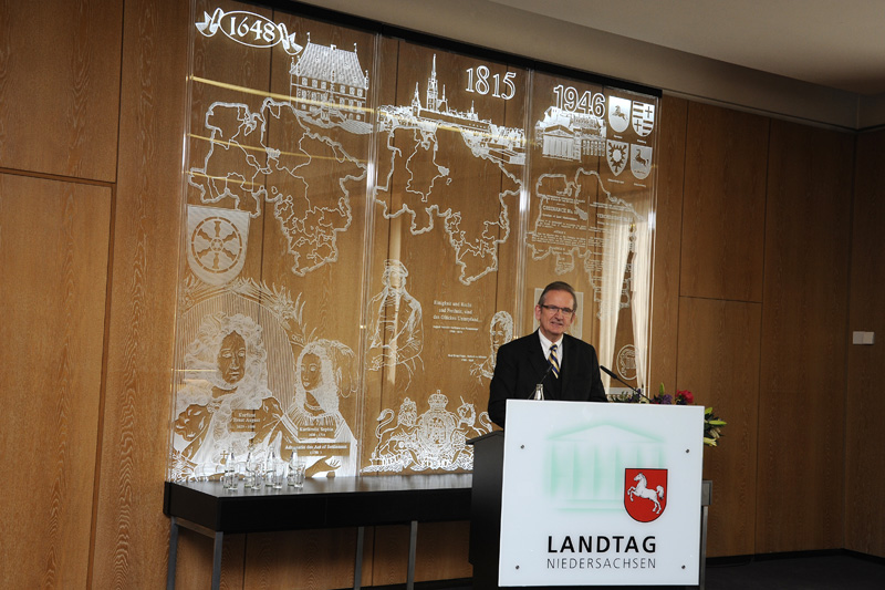 Rolf-Zick-90-20110430-cMahramzadeh17330