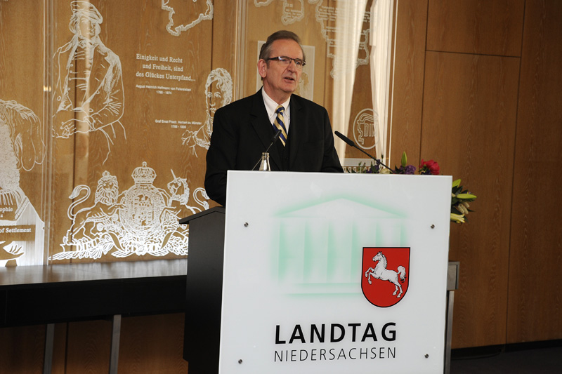 Rolf-Zick-90-20110430-cMahramzadeh17335