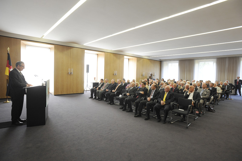 Rolf-Zick-90-20110430-cMahramzadeh17340