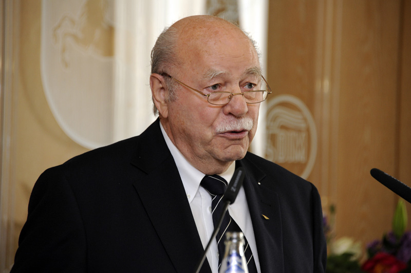 Rolf-Zick-90-20110430-cMahramzadeh17380