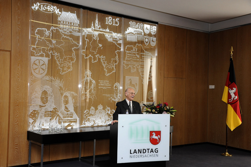 Rolf-Zick-90-20110430-cMahramzadeh17420