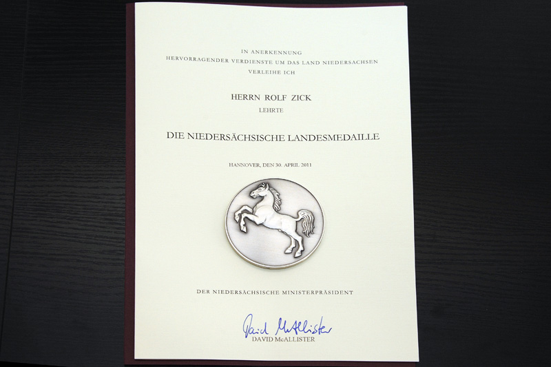 Rolf-Zick-90-20110430-cMahramzadeh17445