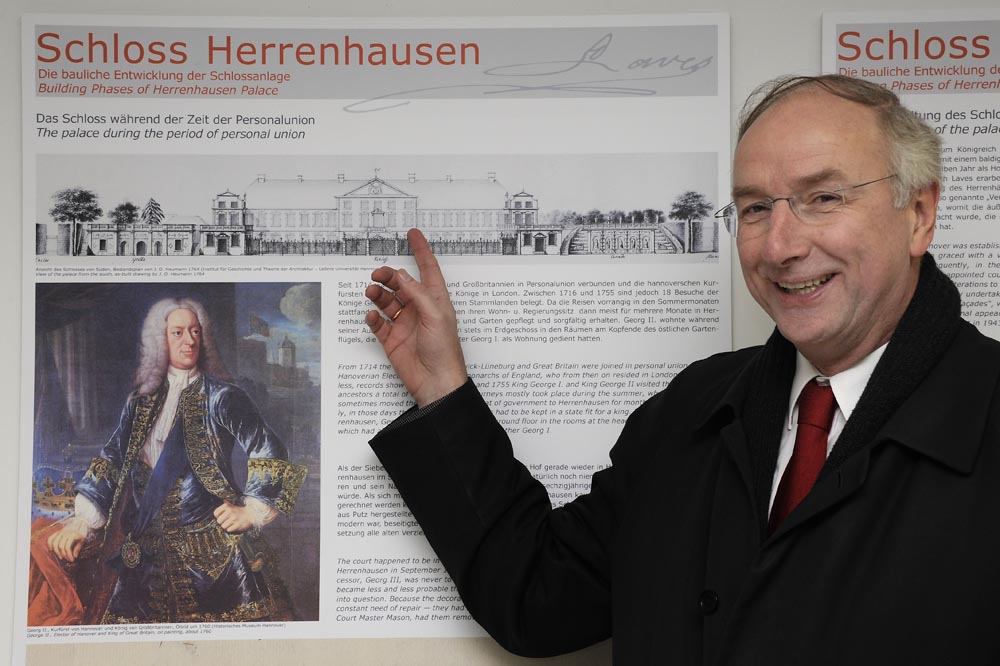 600-Info-Pavillon-Schloss-Herrenhausen-20101213-Mahramzadeh-5881