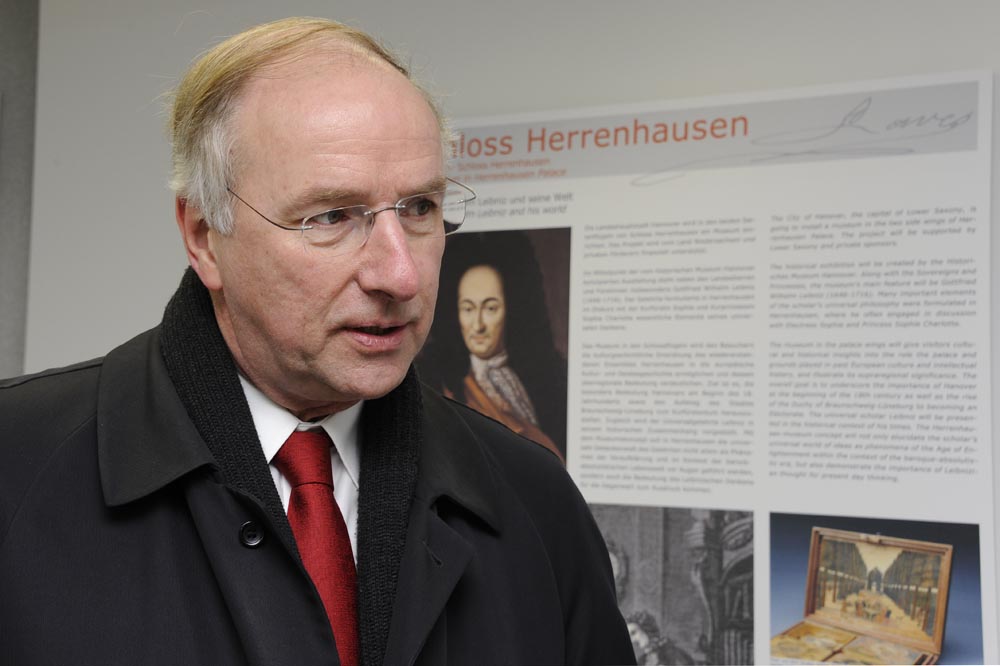 Info-Pavillon-Schloss-Herrenhausen-20101213-Mahramzadeh-5867