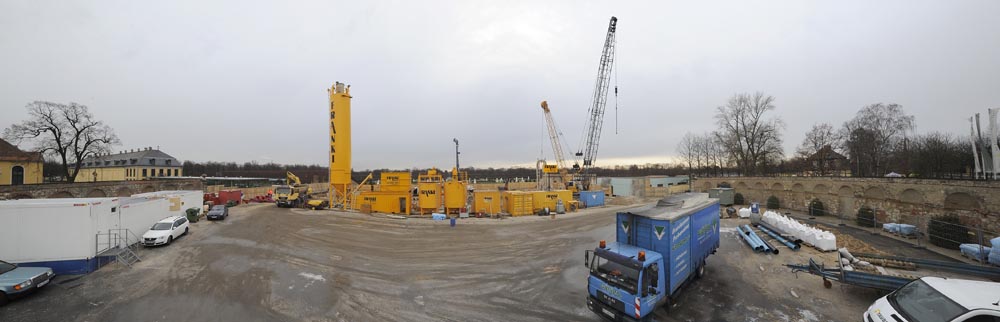 XX-Info-Pavillon-Schloss-Herrenhausen-20101213-Mahramzadeh-Panorama-5804